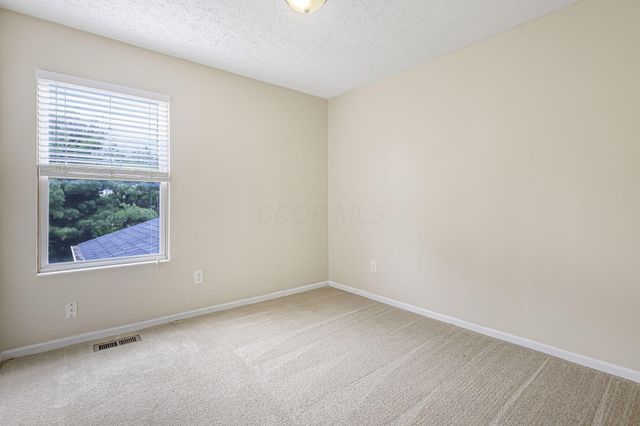 5870 Coldcreek Drive, Hilliard, OH 43026