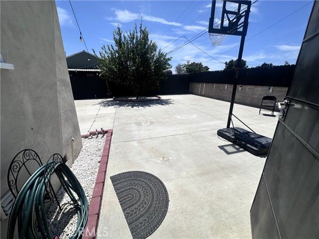 836 N Millard Avenue, Rialto, CA 92376