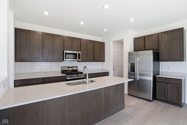 7193 Jackson Drive, Cumberland, IN 46229