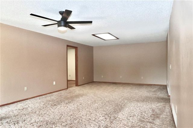 9170 E Highway, Camden Point, MO 64018