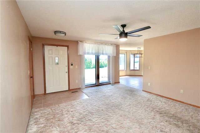 9170 E Highway, Camden Point, MO 64018