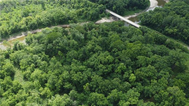 9170 E Highway, Camden Point, MO 64018