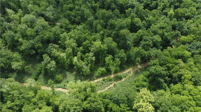 9170 E Highway, Camden Point, MO 64018