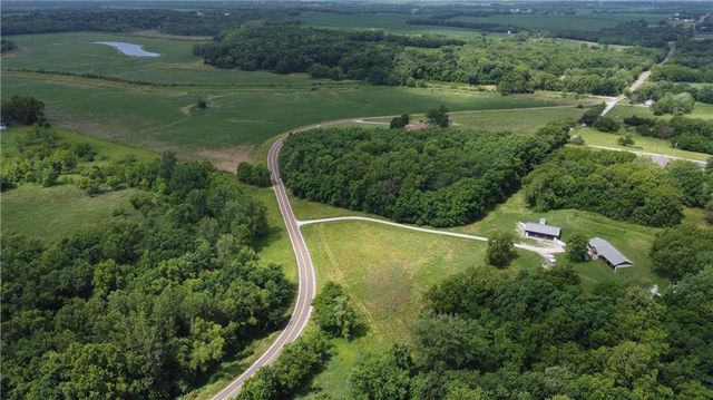 9170 E Highway, Camden Point, MO 64018