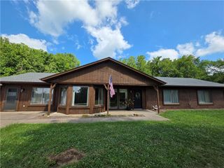 9170 E Highway, Camden Point, MO 64018