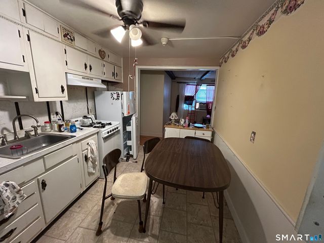 335 North Bishop Avenue 12, Bridgeport, CT 06610