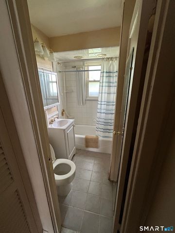 335 North Bishop Avenue 12, Bridgeport, CT 06610