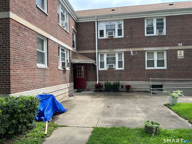 335 North Bishop Avenue 12, Bridgeport, CT 06610