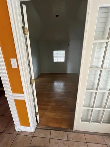 3910 Ebury Drive, Houston, TX 77066