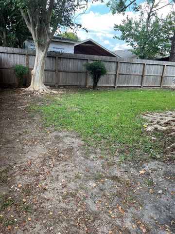 3910 Ebury Drive, Houston, TX 77066