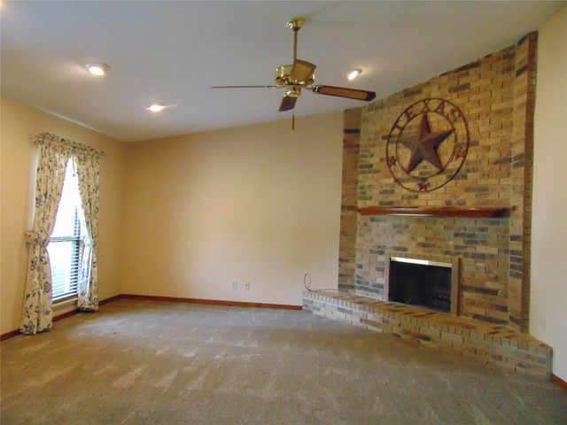 1110 Meandering Way, Mesquite, TX 75150