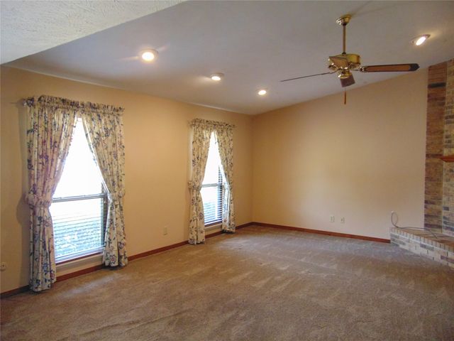 1110 Meandering Way, Mesquite, TX 75150