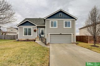 7814 S 72 Avenue Circle, La Vista, NE 68128
