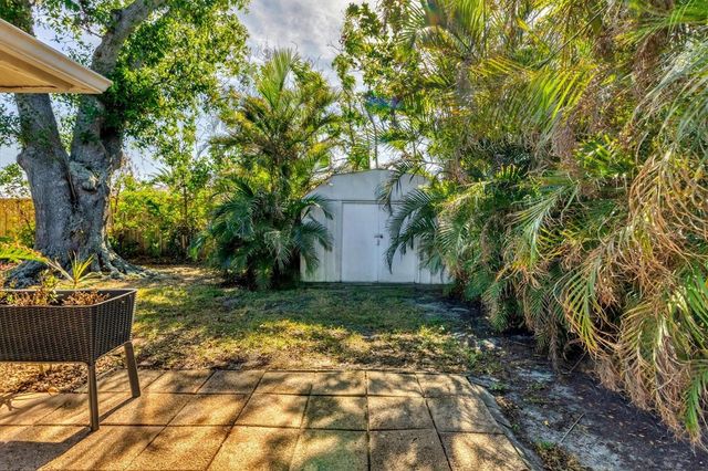 448 REDWOOD ROAD, Venice, FL 34293