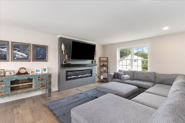 59 Riverview Ave, Danvers, MA 01923