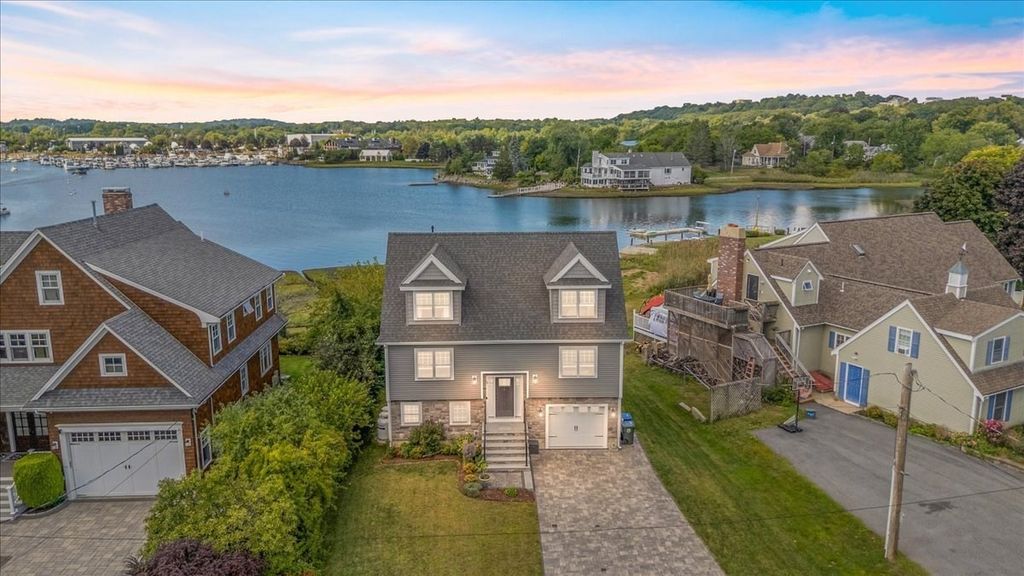 59 Riverview Ave, Danvers, MA 01923