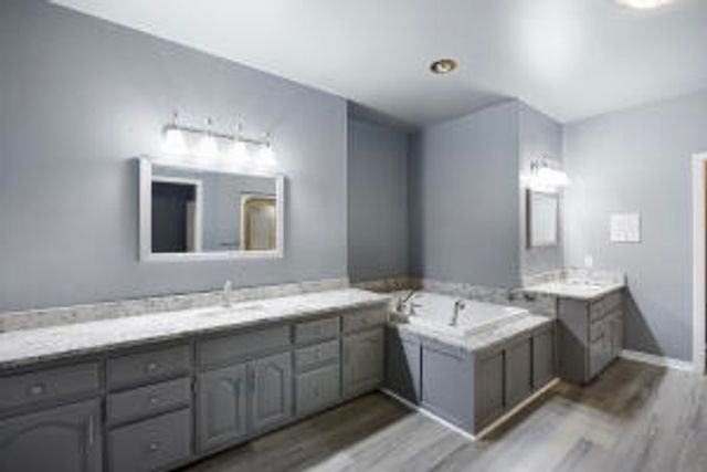 254 S Enid Avenue, Russellville, AR 72801