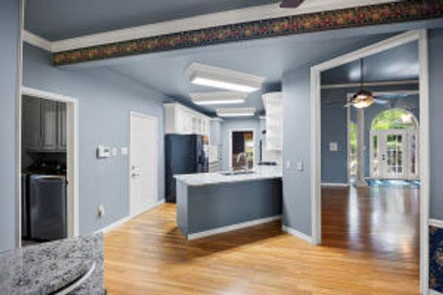 254 S Enid Avenue, Russellville, AR 72801