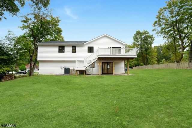 19 Midland Ave, Hillsdale Boro, NJ 07642