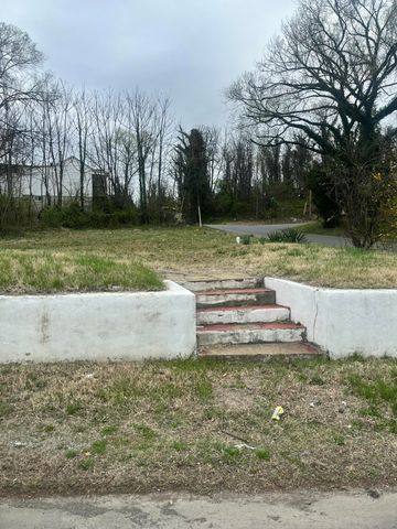 601 Moorman AVE NW, Roanoke, VA 24016