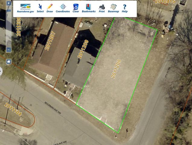 601 Moorman AVE NW, Roanoke, VA 24016