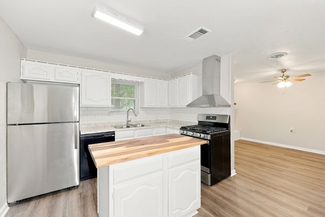 319 Royal Avenue, Duncanville, TX 75137