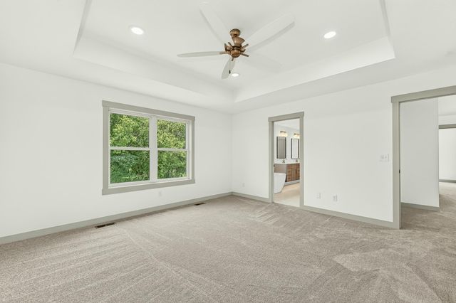 3730 Stonehedge Drive NE, Rochester, MN 55906