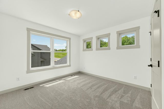 3730 Stonehedge Drive NE, Rochester, MN 55906