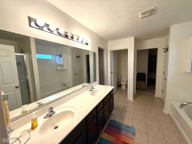 930 Ogala Drive, Westfield, IN 46074