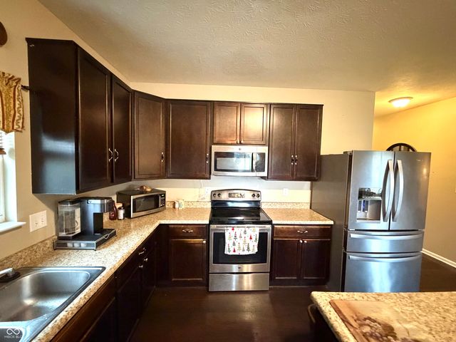 930 Ogala Drive, Westfield, IN 46074