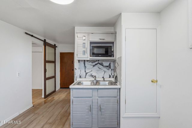 3708 MOREHEAD Avenue, El Paso, TX 79930