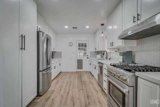 238 B Street, Bakersfield, CA 93304