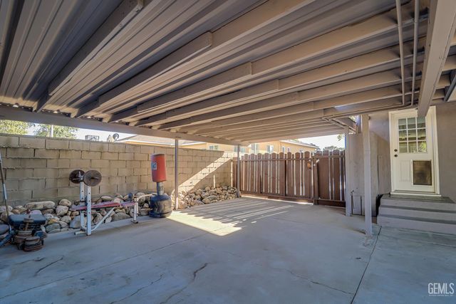 238 B Street, Bakersfield, CA 93304