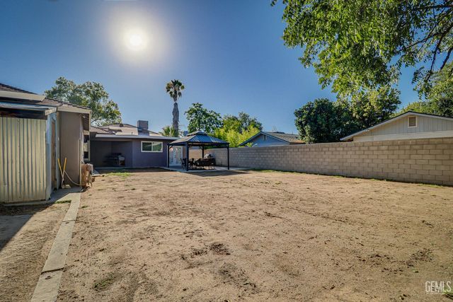 238 B Street, Bakersfield, CA 93304