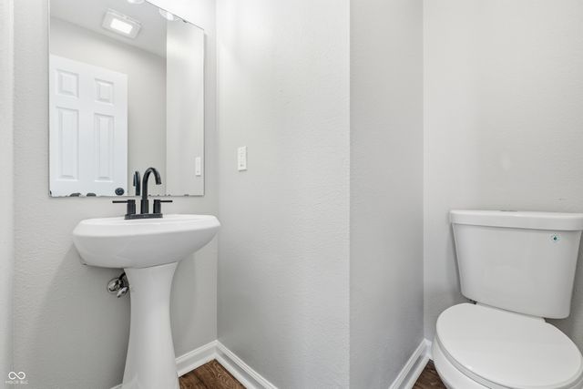 10317 Hatherley Way, Fishers, IN 46037