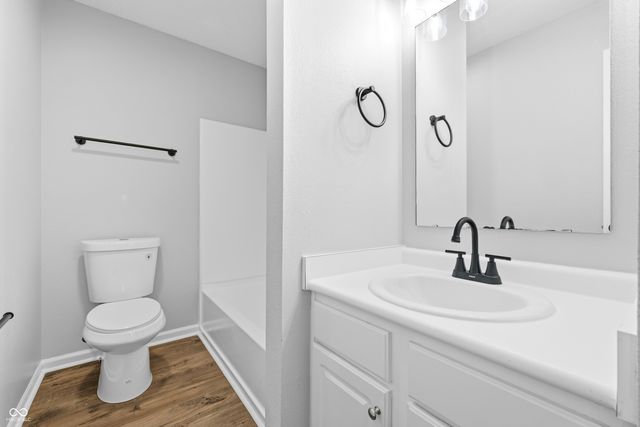 10317 Hatherley Way, Fishers, IN 46037