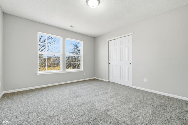 10317 Hatherley Way, Fishers, IN 46037