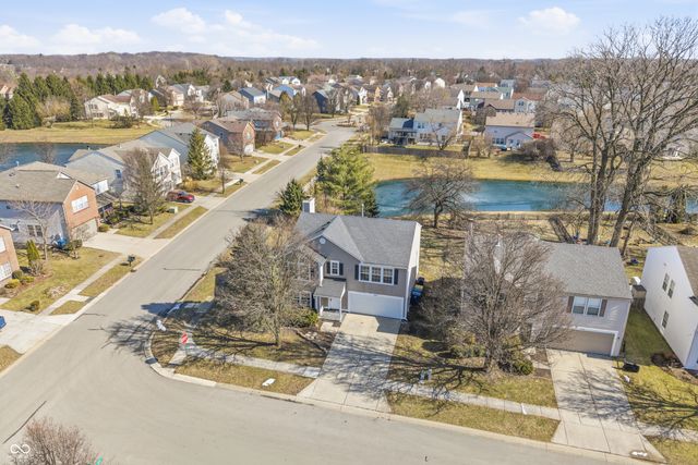 10317 Hatherley Way, Fishers, IN 46037