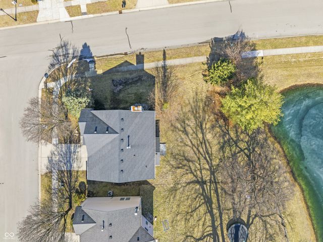 10317 Hatherley Way, Fishers, IN 46037