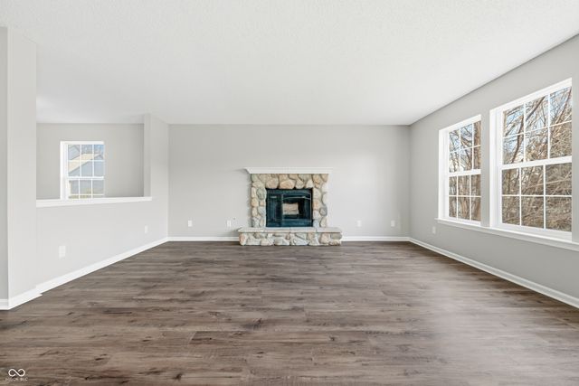 10317 Hatherley Way, Fishers, IN 46037