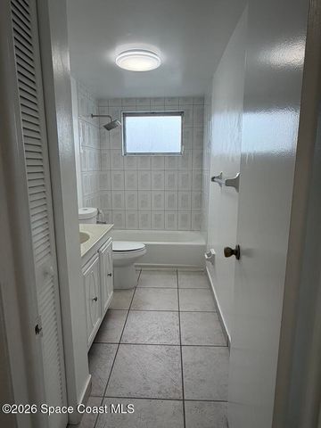 30 NW 87 Avenue C201, Miami, FL 33172