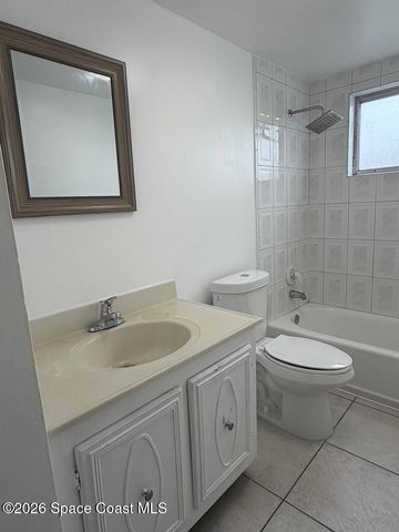 30 NW 87 Avenue C201, Miami, FL 33172