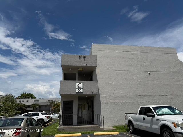 30 NW 87 Avenue C201, Miami, FL 33172