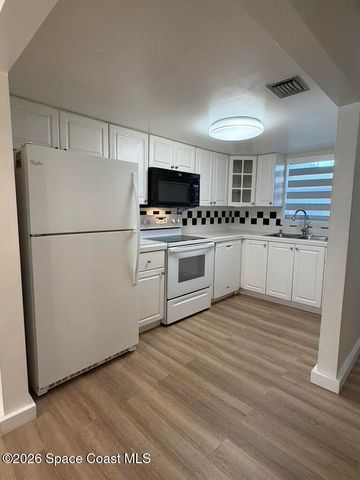 30 NW 87 Avenue C201, Miami, FL 33172