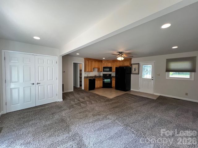 119 Klutz Road, Mooresville, NC 28115