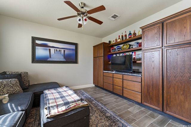 2550 BLACK BEAR DR, New Braunfels, TX 78132