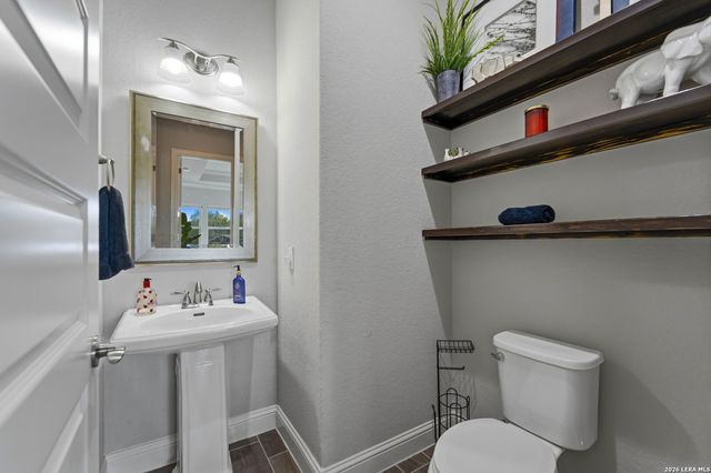 2550 BLACK BEAR DR, New Braunfels, TX 78132