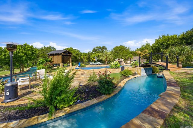 2550 BLACK BEAR DR, New Braunfels, TX 78132