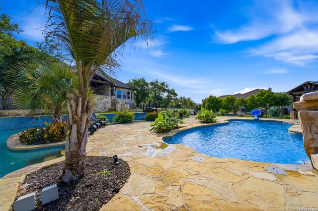 2550 BLACK BEAR DR, New Braunfels, TX 78132