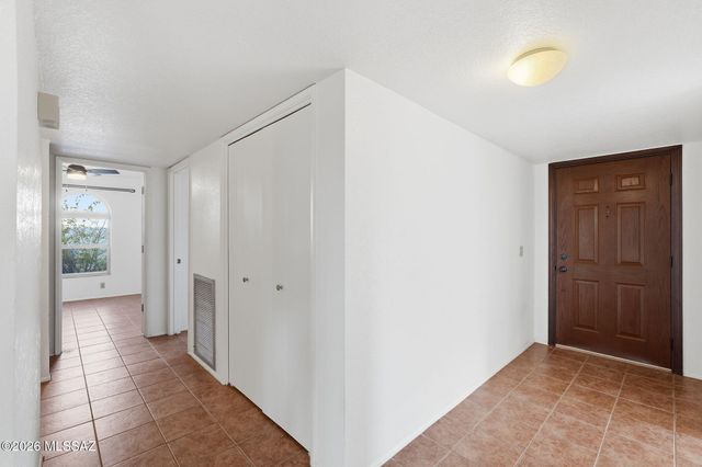 2501 E Greenlee Place, Tucson, AZ 85716